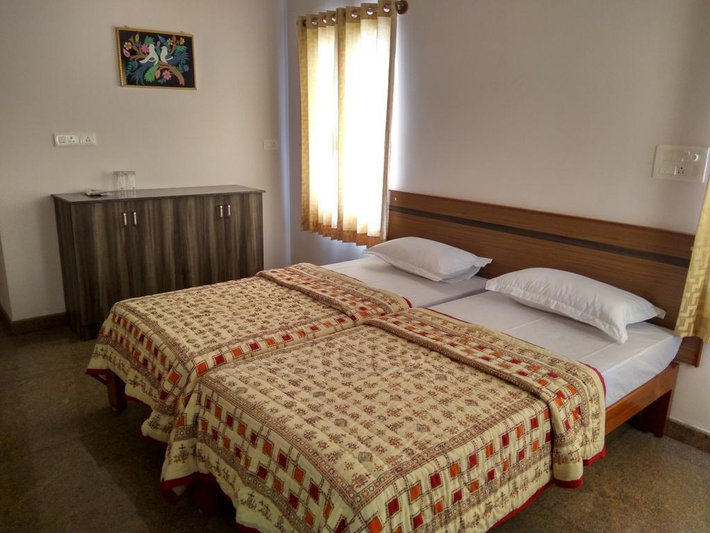 Aashraya Homestay Mysore Exterior photo